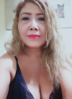 Olive - escort in Bali Photo 6 of 7