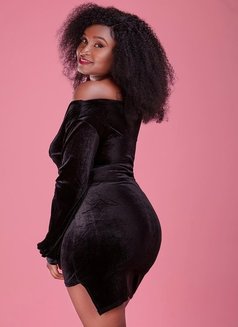 Olive - escort in Nairobi Photo 3 of 3