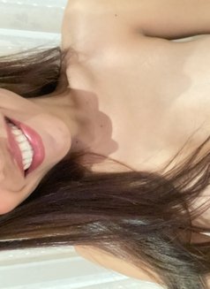 Olive - escort in Phuket Photo 14 of 15