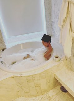 Olive - escort in Phuket Photo 11 of 16