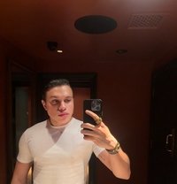 Oliver - Male escort in Dubai