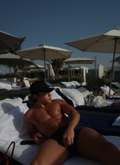 Oliver - Male escort in Dubai Photo 7 of 8