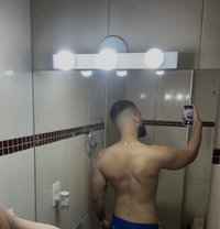 Brazilian man available only for online - Male escort in Doha