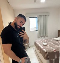 Brazilian man available only for online - Male escort in Doha