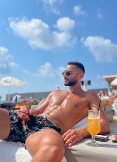 Oliver Master - Male escort in Beirut Photo 4 of 4