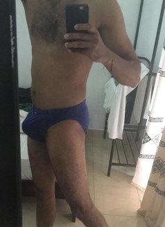 Oliver - Male escort in Colombo Photo 7 of 7