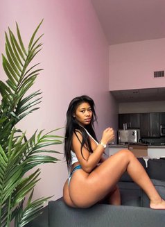 Oliver - escort in Dubai Photo 1 of 6
