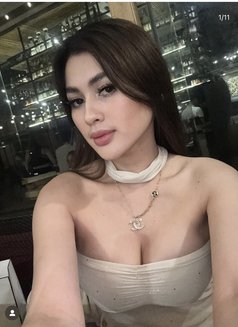 new girl in singapore Olivia - escort in Singapore Photo 5 of 7