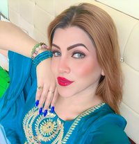 Olivia - puta in Candolim, Goa