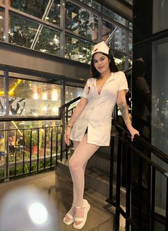Olivia - escort in Taipei Photo 2 of 4