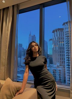 Olivia - Transsexual escort in Yokosuka Photo 2 of 6
