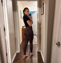 Olivia - escort in Milan