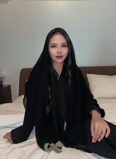 Olivia From Indonesia - puta in Al Manama Photo 2 of 7