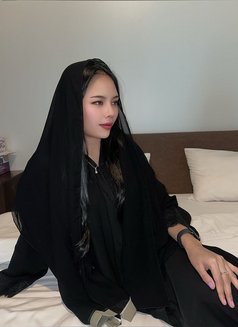 Olivia From Indonesia - puta in Al Manama Photo 7 of 7