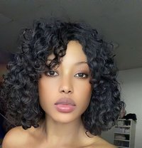 Olivia - escort in Beirut