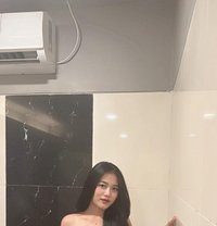 Olivia - puta in Jakarta