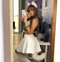 Olivia - escort in Zürich