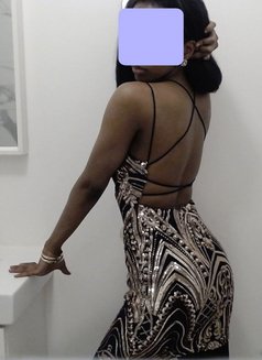Olivia - escort in Toronto Photo 2 of 3