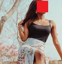 Olivia - escort in Toronto