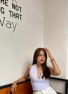 Olivia M - escort in Bali Photo 2 of 12