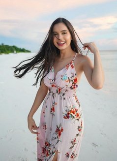 Victoria - escort in Bangkok Photo 8 of 9