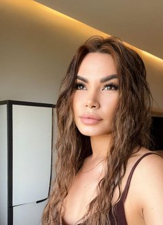 Olivia 🩵 - escort in Beirut Photo 15 of 23
