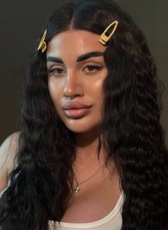 Olivia - escort in Dubai Photo 1 of 6