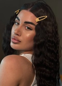 Olivia - escort in Dubai Photo 2 of 6