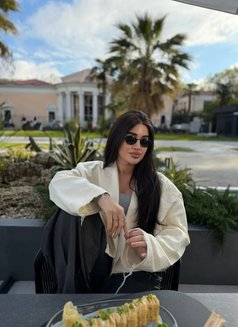 Olivia - escort in Dubai Photo 4 of 6