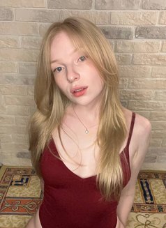 Olivia - puta in Dubai Photo 2 of 8