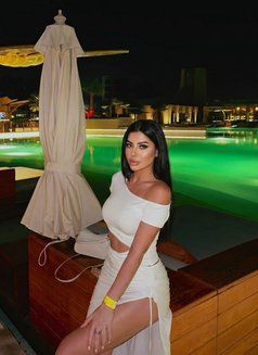 Olivia - escort in Hong Kong Photo 6 of 7