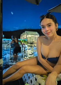 Olivia Santos - Transsexual escort in Manila Photo 7 of 8