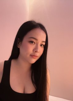 Olivia - escort in Fujairah Photo 1 of 3