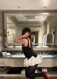 Olivia - escort in Bangkok Photo 2 of 9