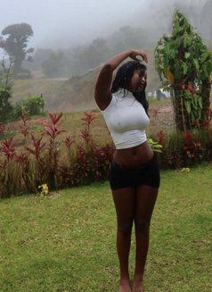 Olivia - escort in Kampala Photo 2 of 4