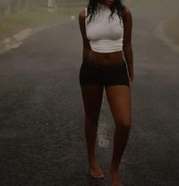 Olivia - escort in Entebbe