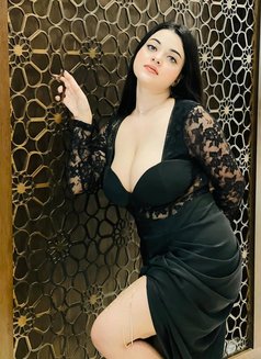 Olivia Veran - puta in Frankfurt Photo 3 of 16