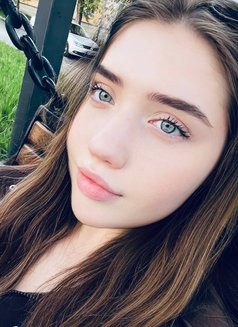 Olya - escort in Hong Kong Photo 1 of 6