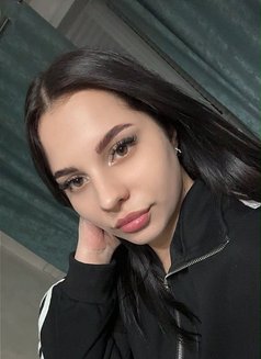 Olya - puta in Jeddah Photo 1 of 11