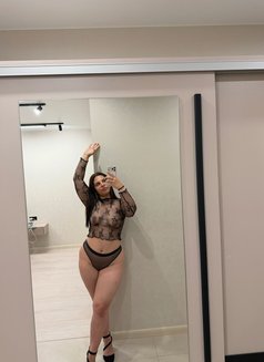 Olya - puta in Jeddah Photo 11 of 11