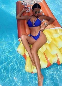 Olya - escort in İstanbul Photo 4 of 6