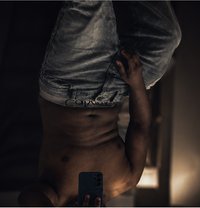 Om Singh - Acompañantes masculino in Ahmedabad
