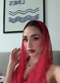 Oma - escort in Dubai Photo 6 of 10