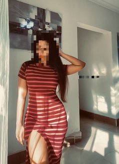 Omalsha Gfe - puta in Colombo Photo 3 of 8