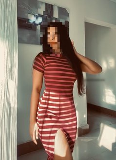 Omalsha Gfe - puta in Colombo Photo 4 of 8