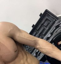 Omani Fit Daddy - Male escort in Muscat