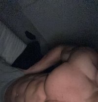 Omani Fit Daddy - Male escort in Muscat