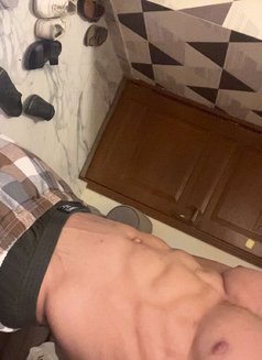 Omani Fit Daddy - Male escort in Muscat Photo 4 of 7