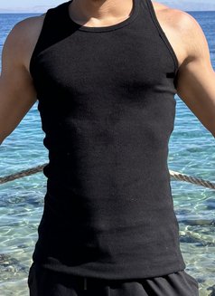 Omar - Male escort in Cairo Photo 7 of 7