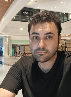 Omar - Male escort in Dubai Photo 1 of 5